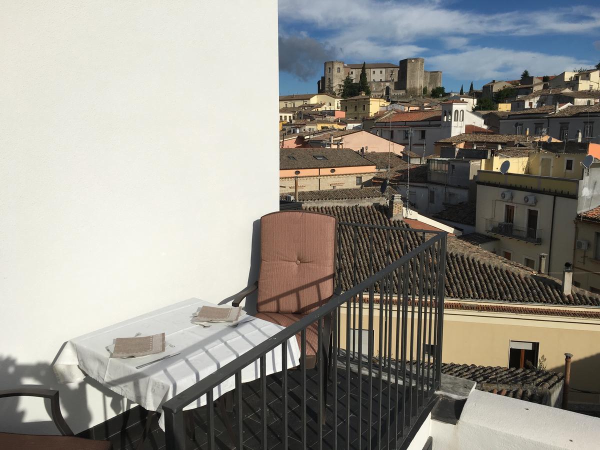 La Casa Nel Borgo Antico Hotel Melfi Eksteriør billede